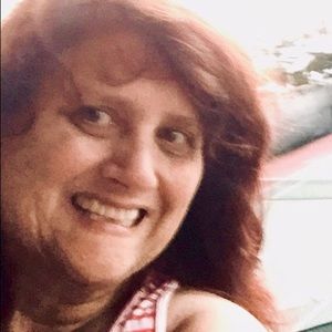 Meet your Posher, Suzanne